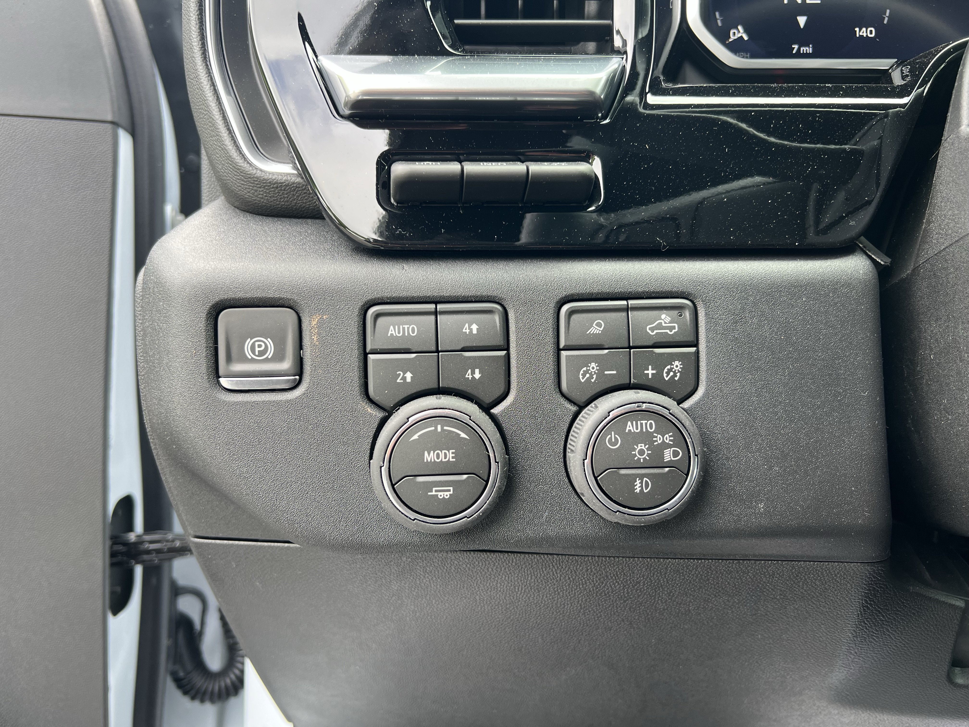 New 2026 Chevrolet Silverado 2500 High Country w/ Technology Package AWD/4WD image 20