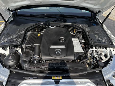 Used 2018 Mercedes-Benz C 300 4MATIC Sedan w/ Premium Package image 27
