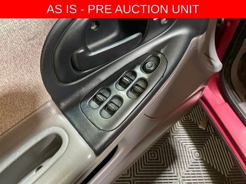 Used 1998 Dodge Intrepid image 9