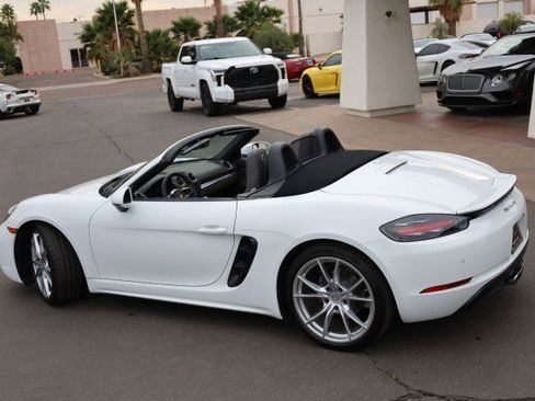Used 2019 Porsche 718 Boxster image 17