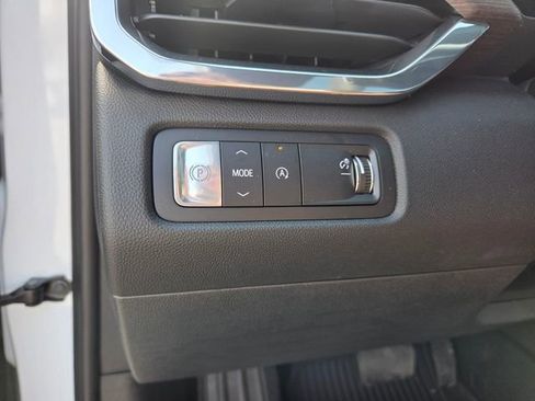 New 2026 GMC Acadia Denali w/ Super Cruise Package FWD image 25