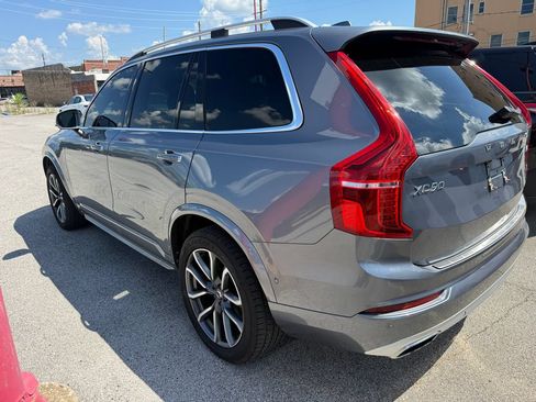 Used 2018 Volvo XC90 T6 Momentum w/ Convenience Package AWD/4WD image 40