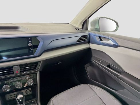 Used 2023 Volkswagen Taos SE w/ Panoramic Sunroof Package AWD/4WD image 23