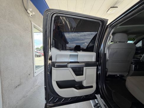 Used 2019 Ford F250 XLT w/ XLT Premium Package AWD/4WD image 10