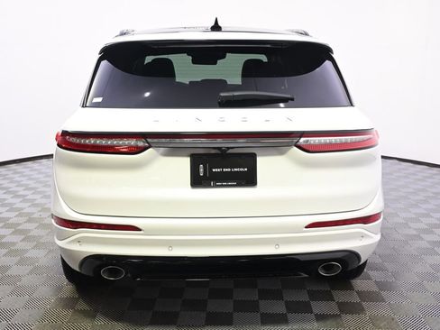 New 2026 Lincoln Corsair Premiere image 5