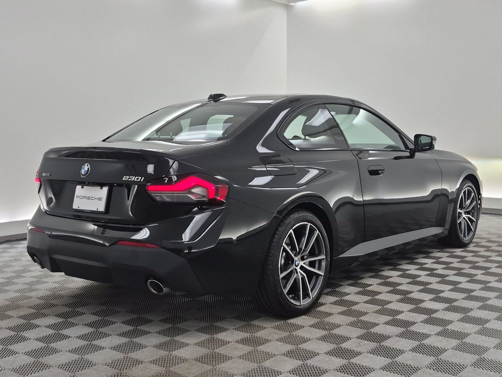 Used 2025 BMW 230i xDrive Coupe w/ Premium Package AWD/4WD image 9