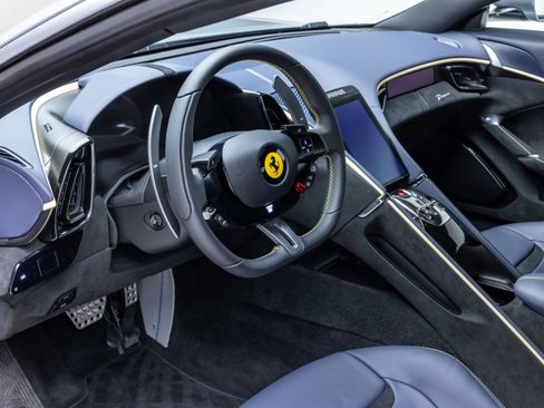 Used 2023 Ferrari Roma image 30