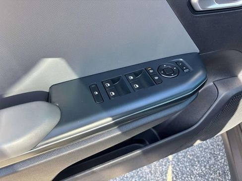Used 2025 Kia K4 FWD image 16