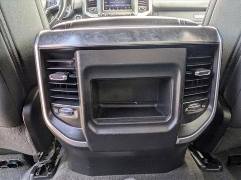 Used 2019 RAM 1500 Big Horn AWD/4WD image 16