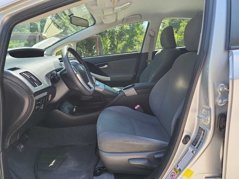 Used 2012 Toyota Prius Two FWD image 12