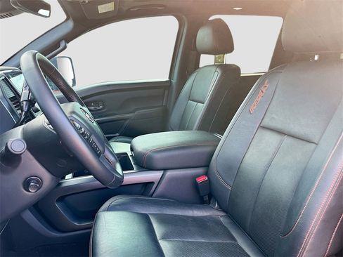 Used 2023 Nissan Titan PRO-4X w/ Pro-4x Convenience Package image 22