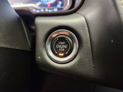 Used 2022 GMC Yukon SLT w/ SLT Luxury Package AWD/4WD image 19