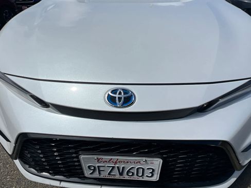 Used 2023 Toyota Corolla SE w/ Carpet Mat Package (TMS) FWD image 12