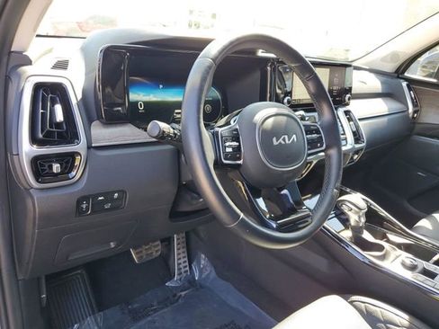 Used 2023 Kia Sorento SX Prestige image 22