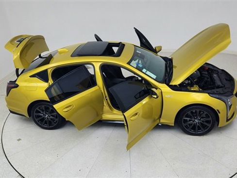 Used 2025 Cadillac CT5 V w/ Technology Package image 82