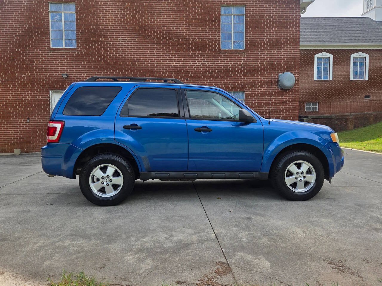 Used 2012 Ford Escape XLT FWD image 4