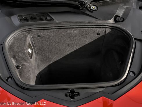 Used 2020 Chevrolet Corvette Stingray Premium Cpe w/ 3LT Preferred Equipment Group image 18