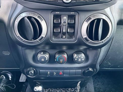 Used 2013 Jeep Wrangler Unlimited Sport AWD/4WD image 26