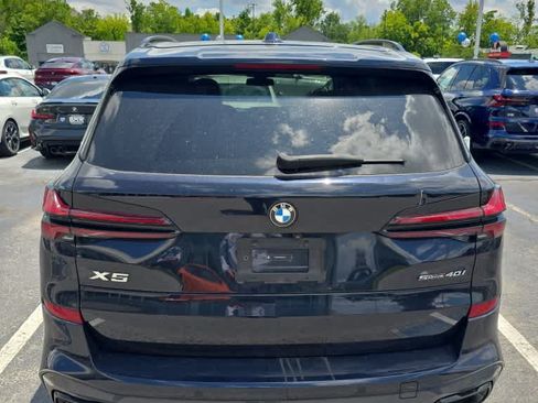 Used 2025 BMW X5 sDrive40i w/ M Sport Package RWD image 3