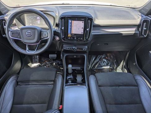 Used 2021 Volvo XC40 T5 R-Design w/ Climate Package AWD/4WD image 21