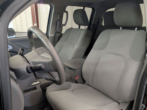 Used 2019 Nissan Frontier SV w/ Value Truck Package RWD image 3