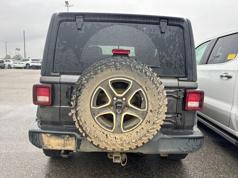 Used 2020 Jeep Wrangler Sport image 5