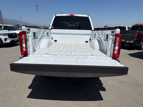 New 2026 Ford F250 XLT w/ FX4 Off-Road Package AWD/4WD image 16