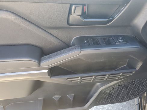Certified 2025 Toyota Tacoma SR5 image 17