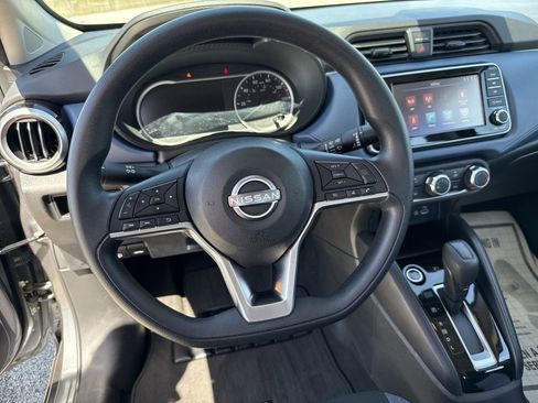 Used 2025 Nissan Versa SV w/ Trunk Package FWD image 11