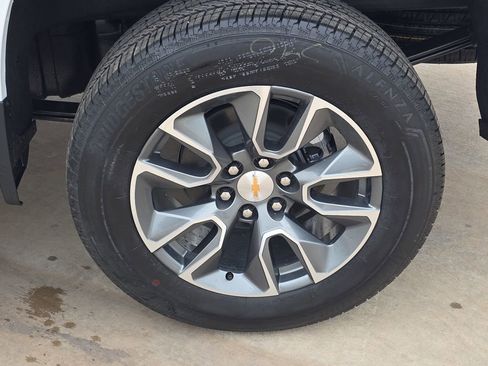 New 2026 Chevrolet Silverado 1500 LT w/ Leather Package RWD image 32