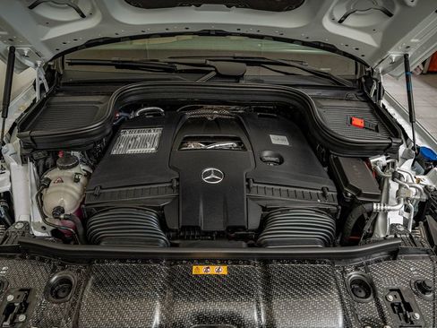 New 2026 Mercedes-Benz GLS 580 4MATIC image 43
