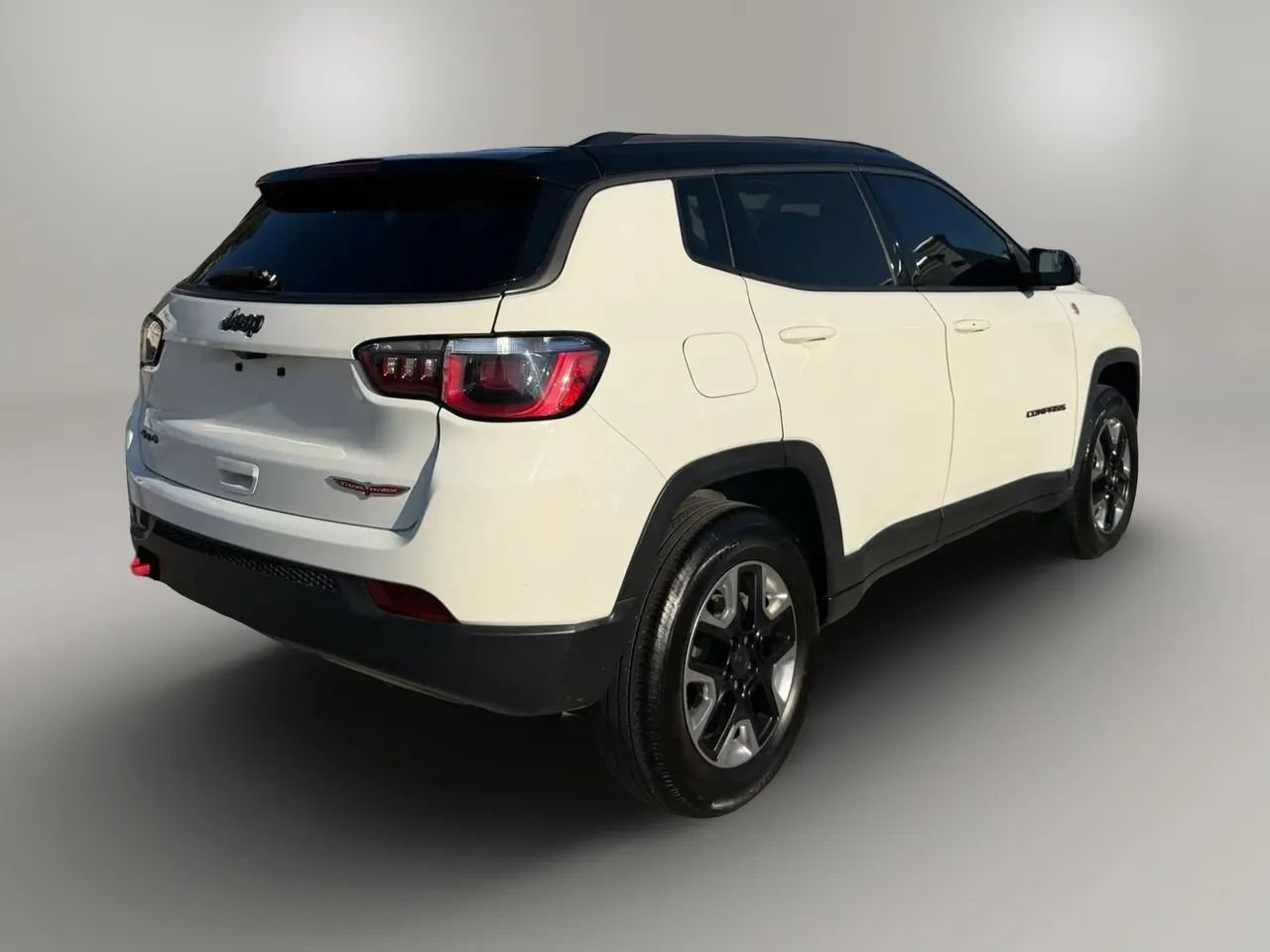 Used 2017 Jeep Compass Trailhawk w/ Navigation Group AWD/4WD image 5