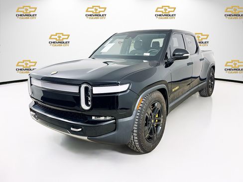 Used 2022 Rivian R1T Launch Edition image 3