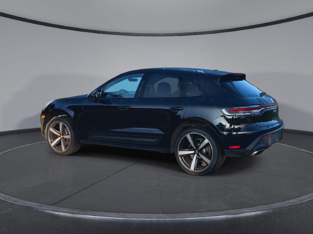 Used 2024 Porsche Macan AWD/4WD image 6