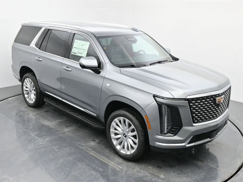 New 2026 Cadillac Escalade 4WD w/ LPO, Floor Liner Package image 29