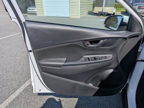 Used 2022 Hyundai Kona SEL w/ Cargo Package AWD/4WD image 21