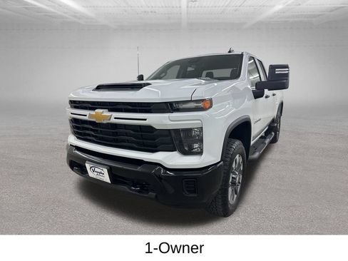 Used 2025 Chevrolet Silverado 2500 Custom w/ Custom Convenience Package AWD/4WD image 7