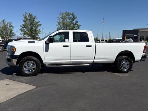Used 2024 RAM 3500 Tradesman w/ Chrome Appearance Group AWD/4WD image 10