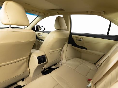 Used 2017 Toyota Camry XLE w/ Advanced Technology Package FWD image 20