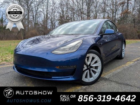 Used 2023 Tesla Model 3 Standard Range RWD image 1