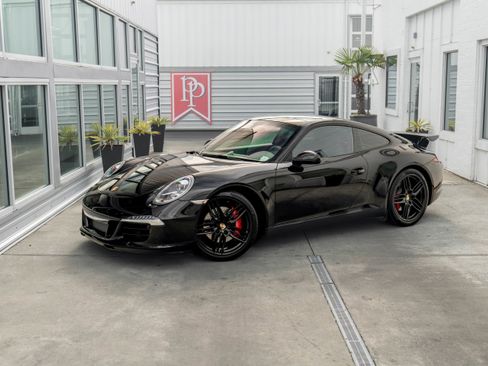 Used 2012 Porsche 911 Carrera S image 2
