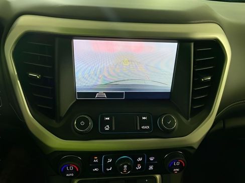 Used 2023 GMC Acadia SLE w/ Driver Convenience Package FWD image 46