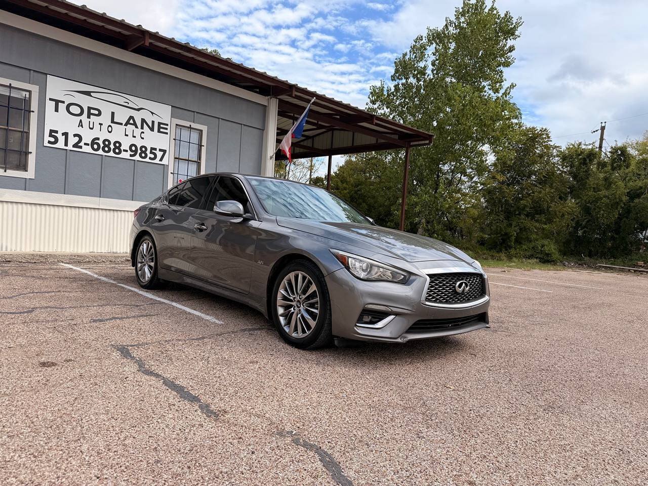 Used 2018 INFINITI Q50 Luxe w/ Cargo Package (L95) RWD image 4