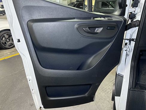 Used 2023 Mercedes-Benz Sprinter 3500 image 15