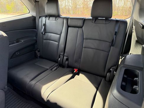 Used 2022 Honda Pilot Special Edition image 13