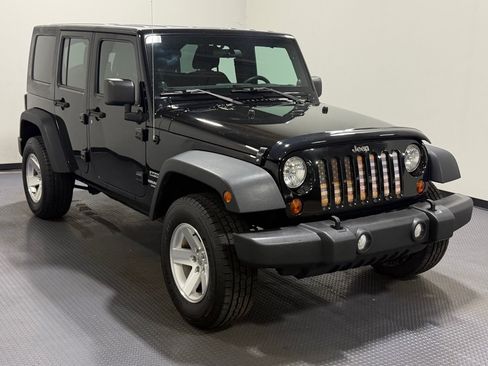 Used 2013 Jeep Wrangler Unlimited Sport AWD/4WD image 4