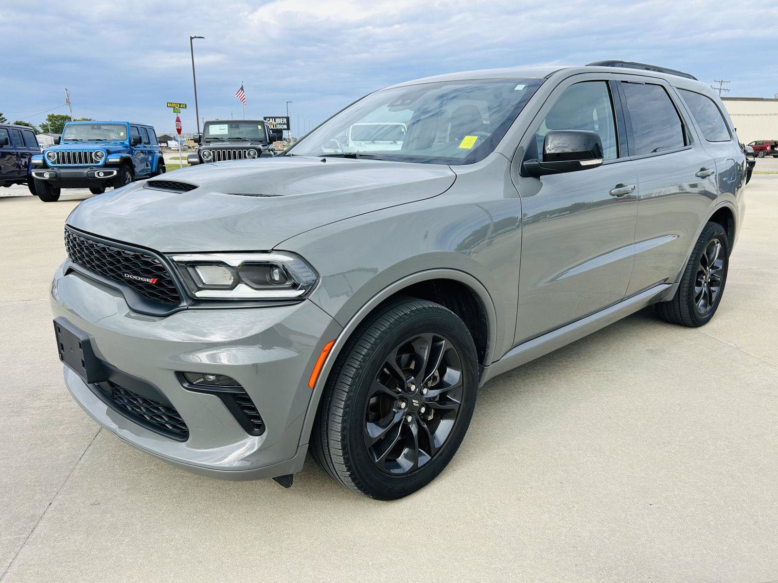Used 2023 Dodge Durango GT AWD/4WD image 40