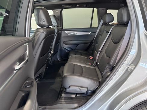 Certified 2024 Cadillac XT6 Luxury w/ LPO, Floor Liner Package AWD/4WD image 12