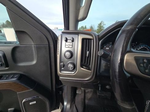 Used 2017 GMC Sierra 3500 Denali w/ Duramax Plus Package image 18