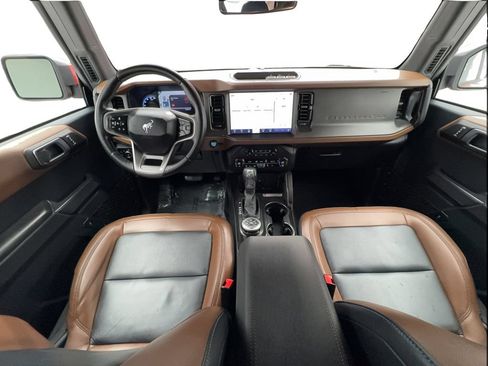 Used 2024 Ford Bronco Outer Banks AWD/4WD image 35